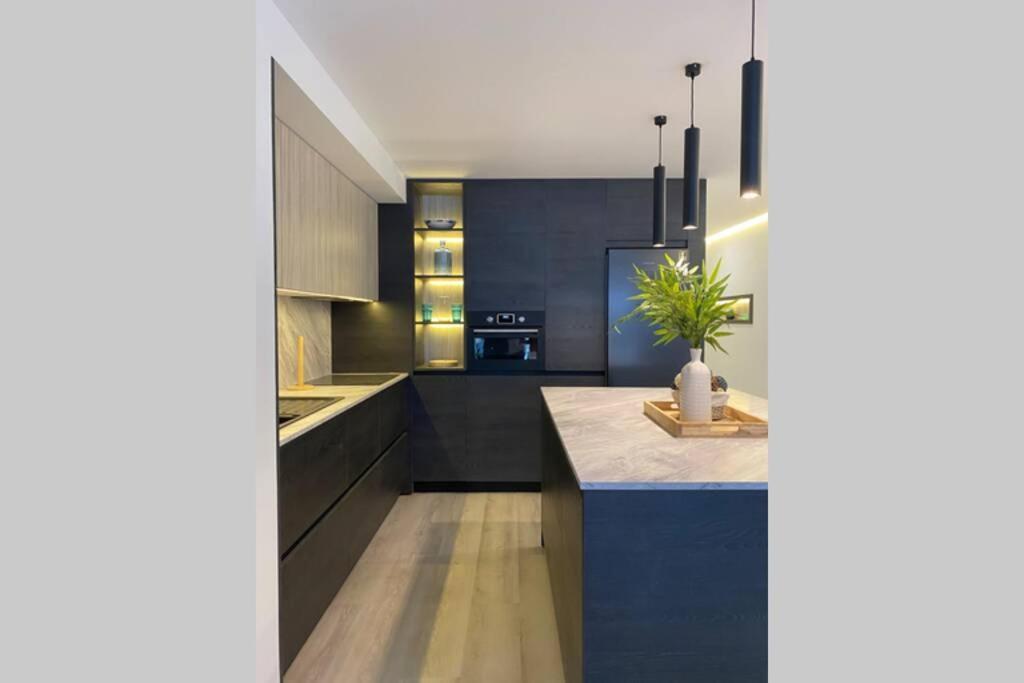 Precioso Apartamento A Estrenar En Centro De เนร์คา ภายนอก รูปภาพ